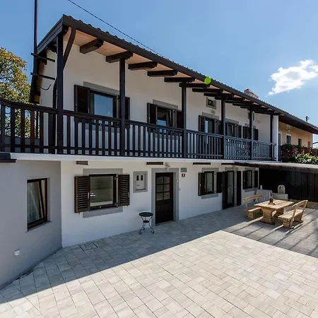 Sistiana Villa *