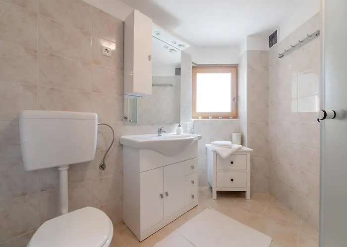 Sistiana * Kostanjevica na Krasu